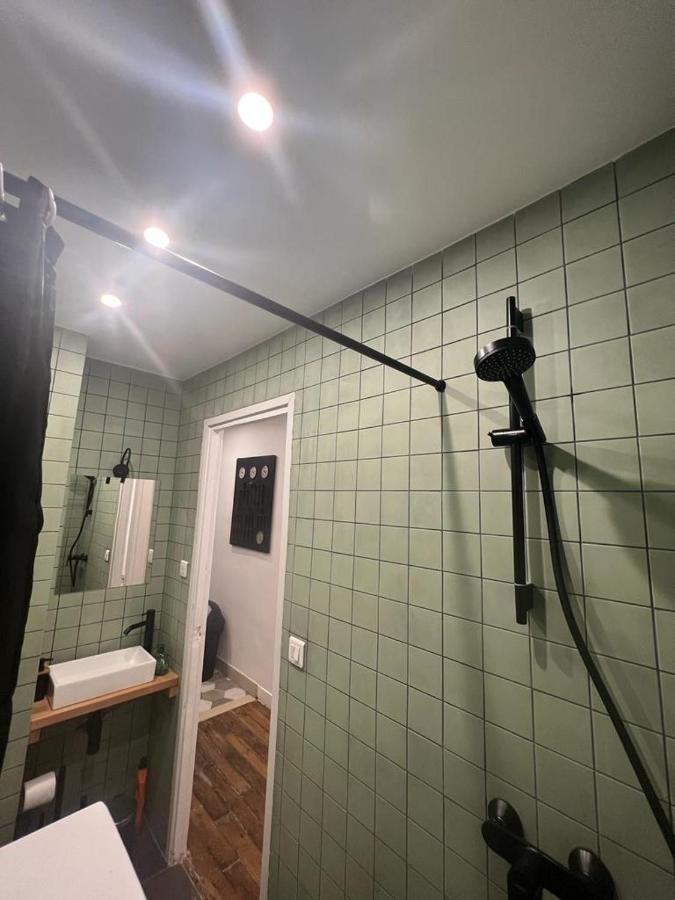 New Entiry Apartment-Private Rooms In Παρίσι Εξωτερικό φωτογραφία